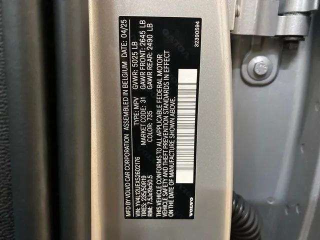 2025 Volvo XC40 B5 Plus Bright Theme Dallas TX