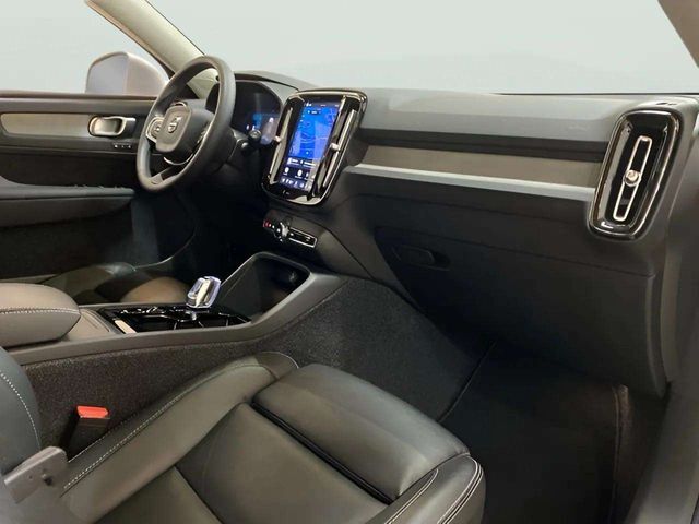 2025 Volvo XC40 B5 Plus Bright Theme Dallas TX