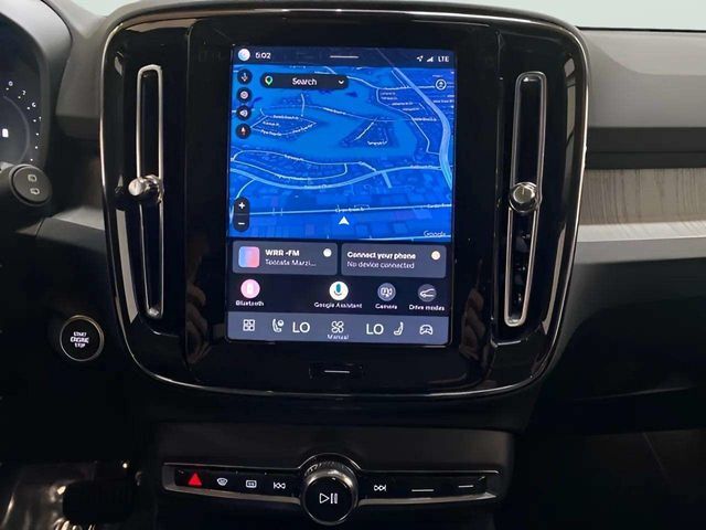 2025 Volvo XC40 B5 Plus Bright Theme Dallas TX