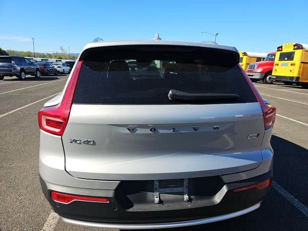 2025 Volvo XC40 B5 Plus Bright Theme Surround View Camera Park Assist Portland OR
