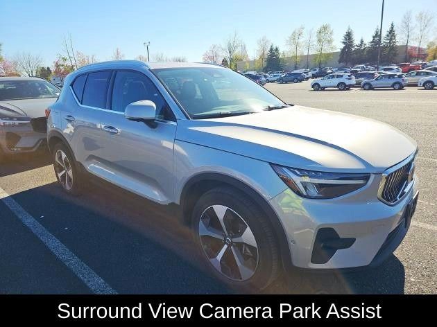 2025 Volvo XC40