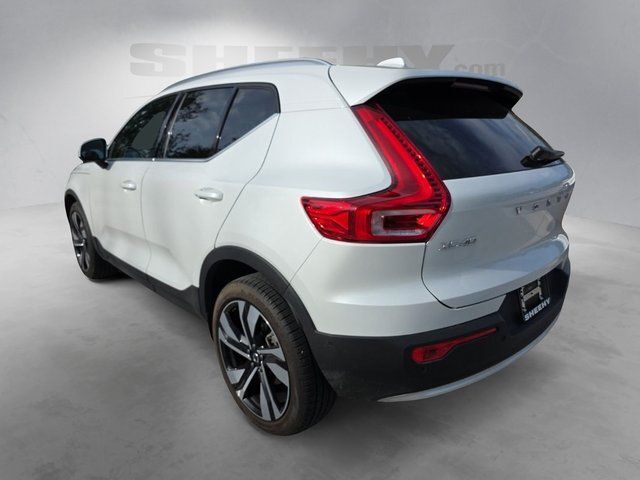 2025 Volvo XC40 B5 Plus Bright Theme Hunt Valley MD