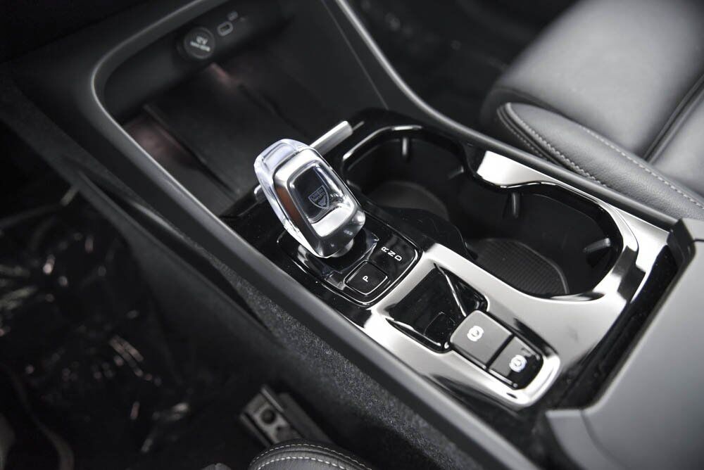 2025 Volvo XC40 B5 Plus Dark Theme Akron OH