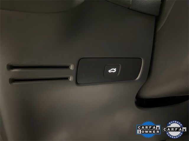 2025 Volvo XC40 B5 Plus Dark Theme Dallas TX