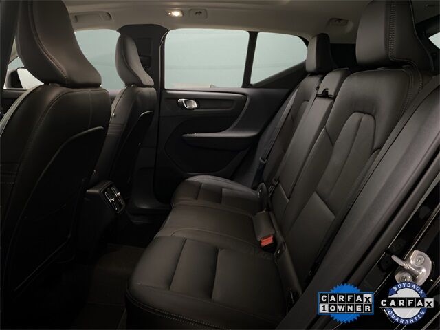 2025 Volvo XC40 B5 Plus Dark Theme Dallas TX