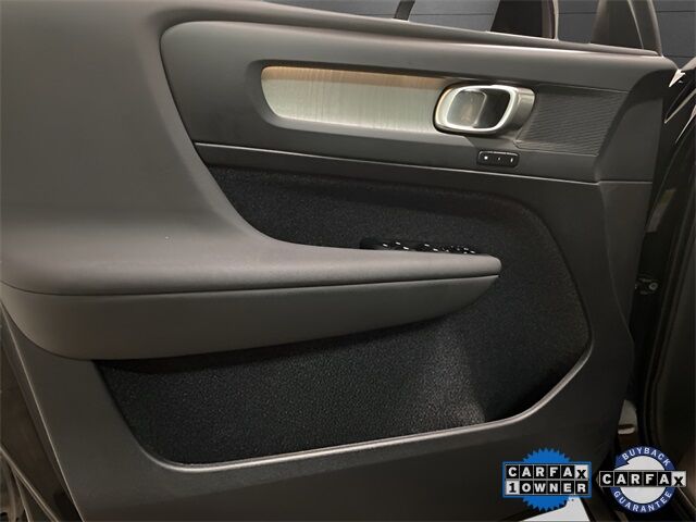 2025 Volvo XC40 B5 Plus Dark Theme Dallas TX