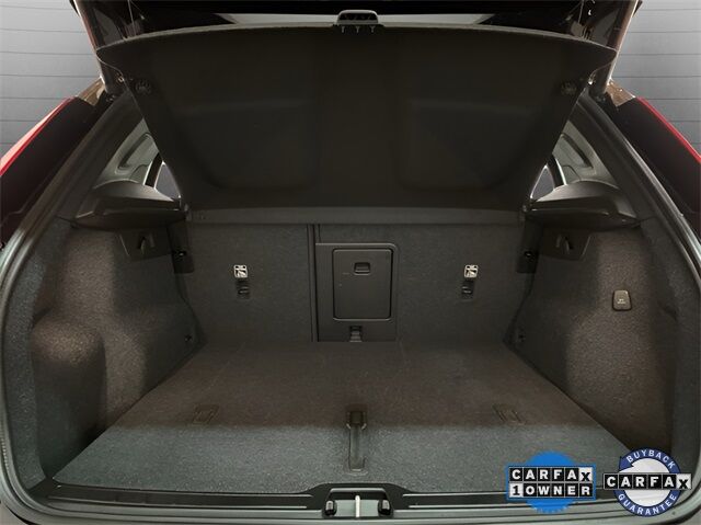 2025 Volvo XC40 B5 Plus Dark Theme Dallas TX