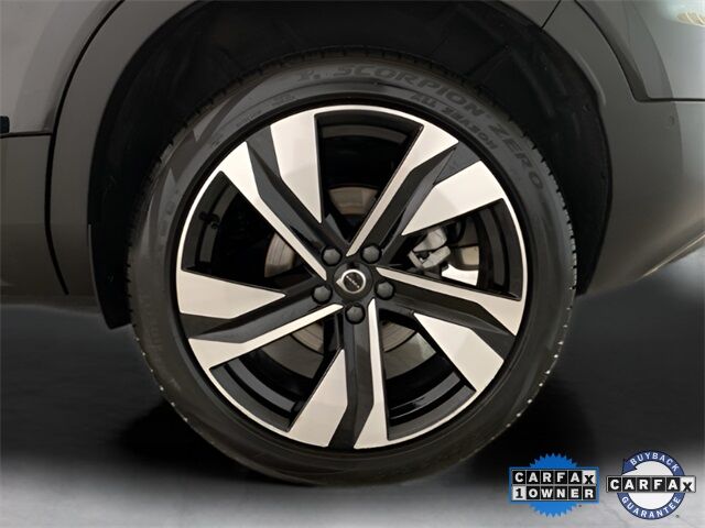 2025 Volvo XC40 B5 Plus Dark Theme Dallas TX