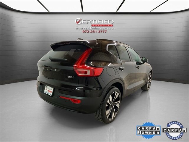 2025 Volvo XC40 B5 Plus Dark Theme Dallas TX