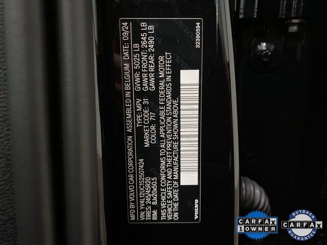 2025 Volvo XC40 B5 Plus Dark Theme Dallas TX