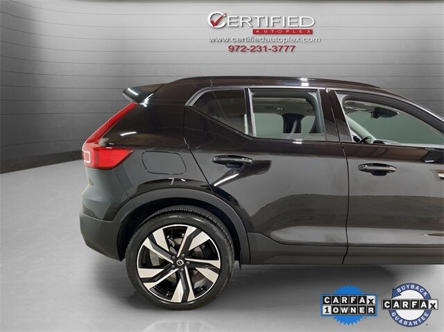 2025 Volvo XC40 B5 Plus Dark Theme Dallas TX