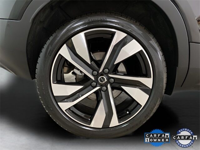 2025 Volvo XC40 B5 Plus Dark Theme Dallas TX