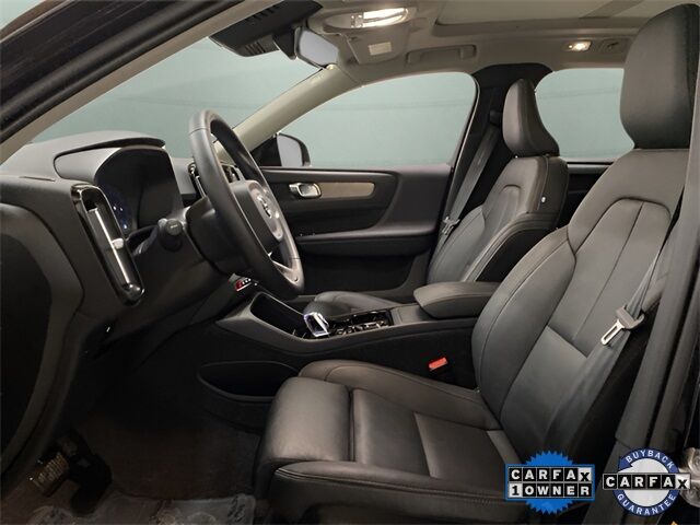 2025 Volvo XC40 B5 Plus Dark Theme Dallas TX