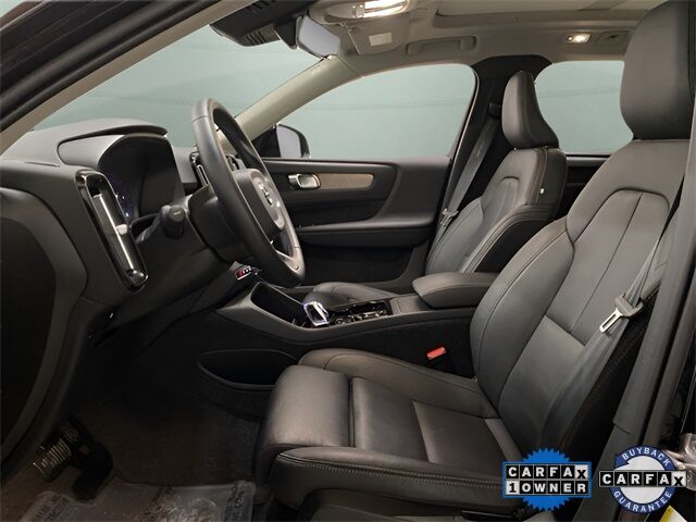 2025 Volvo XC40 B5 Plus Dark Theme Dallas TX