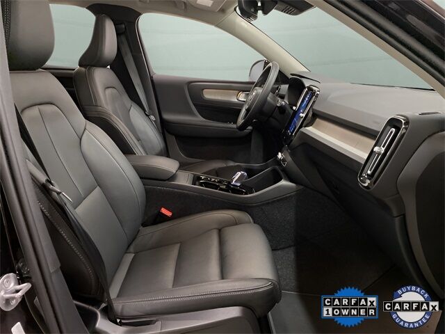 2025 Volvo XC40 B5 Plus Dark Theme Dallas TX