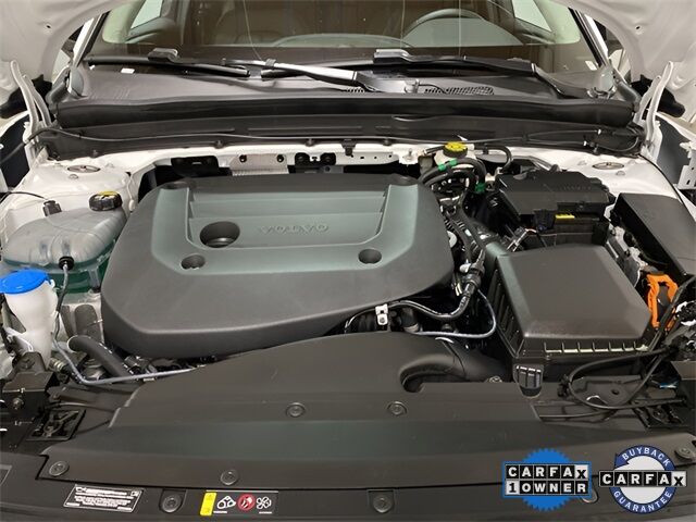 2025 Volvo XC40 B5 Plus Dark Theme Dallas TX