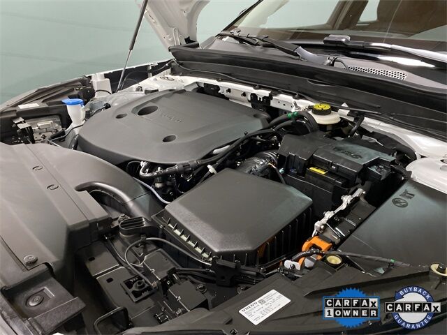 2025 Volvo XC40 B5 Plus Dark Theme Dallas TX