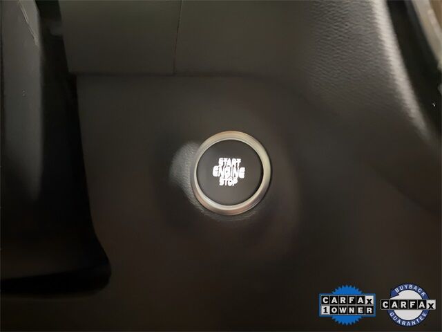 2025 Volvo XC40 B5 Plus Dark Theme Dallas TX