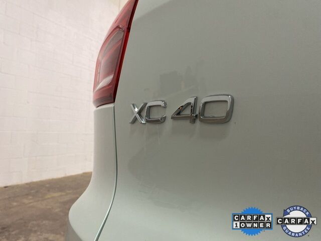 2025 Volvo XC40 B5 Plus Dark Theme Dallas TX