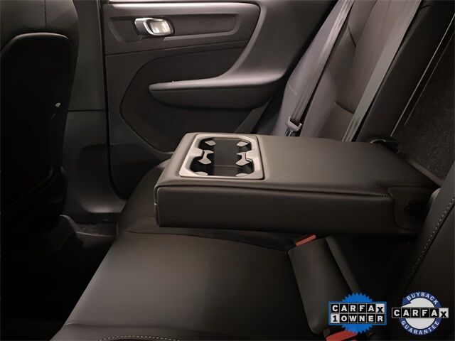 2025 Volvo XC40 B5 Plus Dark Theme Dallas TX