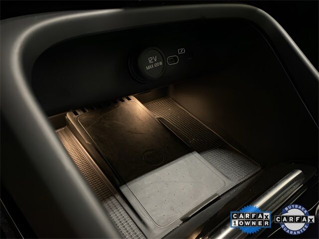 2025 Volvo XC40 B5 Plus Dark Theme Dallas TX