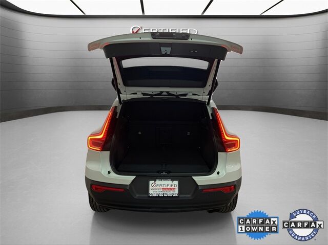 2025 Volvo XC40 B5 Plus Dark Theme Dallas TX