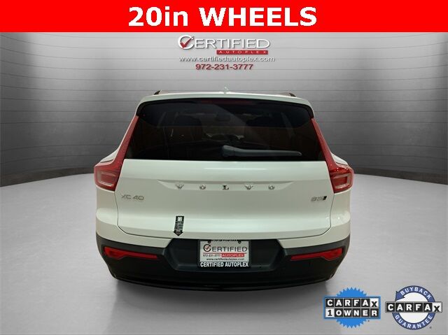 2025 Volvo XC40 B5 Plus Dark Theme Dallas TX