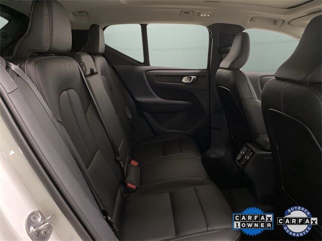 2025 Volvo XC40 B5 Plus Dark Theme Dallas TX