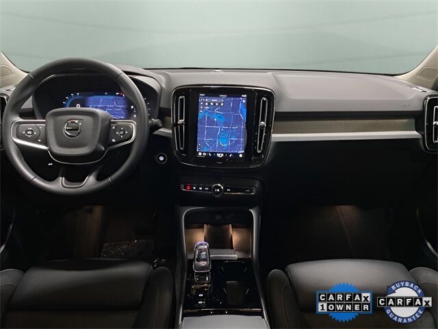 2025 Volvo XC40 B5 Plus Dark Theme Dallas TX