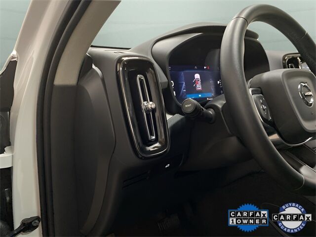2025 Volvo XC40 B5 Plus Dark Theme Dallas TX