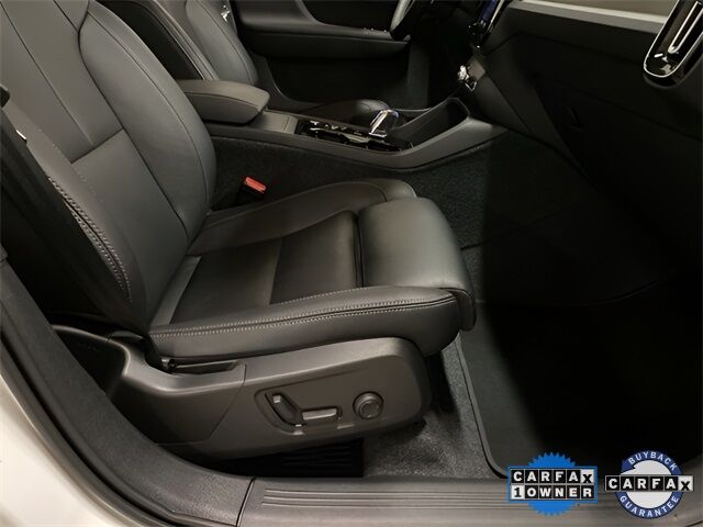 2025 Volvo XC40 B5 Plus Dark Theme Dallas TX