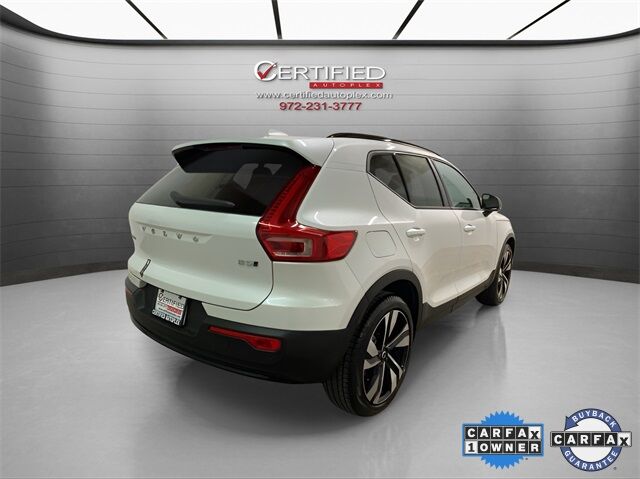 2025 Volvo XC40 B5 Plus Dark Theme Dallas TX