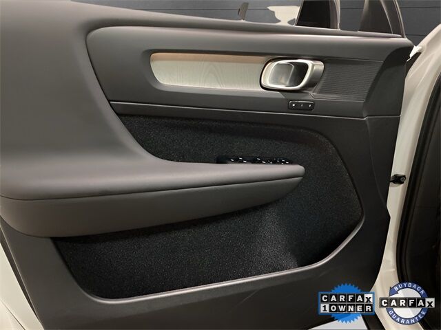 2025 Volvo XC40 B5 Plus Dark Theme Dallas TX