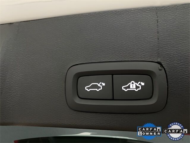 2025 Volvo XC40 B5 Plus Dark Theme Dallas TX
