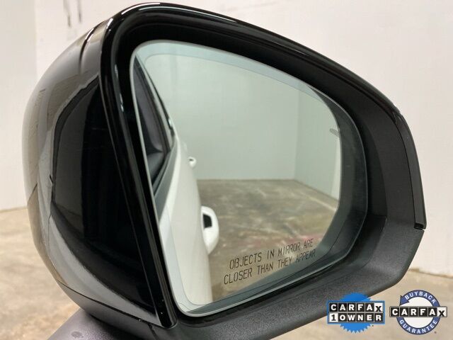 2025 Volvo XC40 B5 Plus Dark Theme Dallas TX
