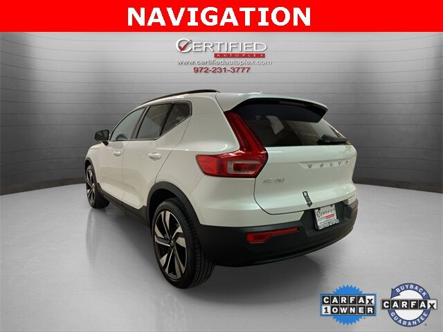 2025 Volvo XC40 B5 Plus Dark Theme Dallas TX