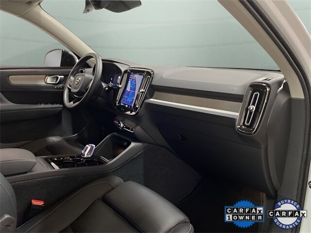 2025 Volvo XC40 B5 Plus Dark Theme Dallas TX