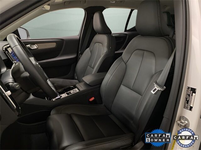 2025 Volvo XC40 B5 Plus Dark Theme Dallas TX