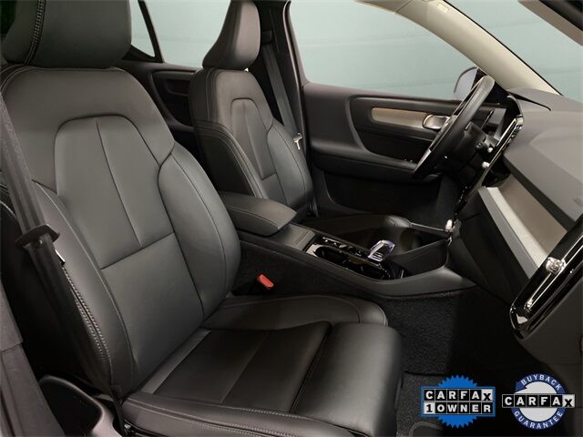 2025 Volvo XC40 B5 Plus Dark Theme Dallas TX
