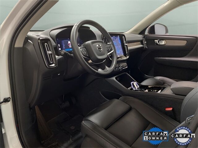 2025 Volvo XC40 B5 Plus Dark Theme Dallas TX