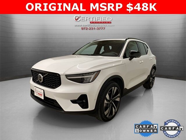 2025 Volvo XC40 B5 Plus Dark Theme Dallas TX