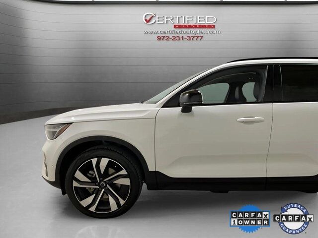 2025 Volvo XC40 B5 Plus Dark Theme Dallas TX