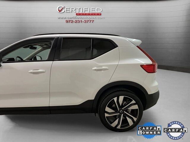 2025 Volvo XC40 B5 Plus Dark Theme Dallas TX
