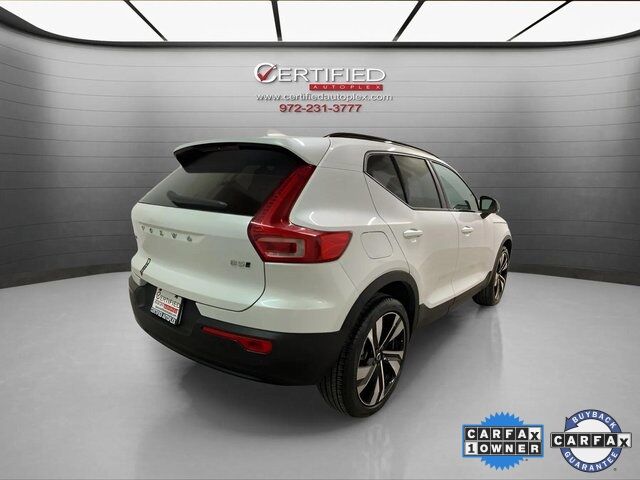 2025 Volvo XC40 B5 Plus Dark Theme Dallas TX