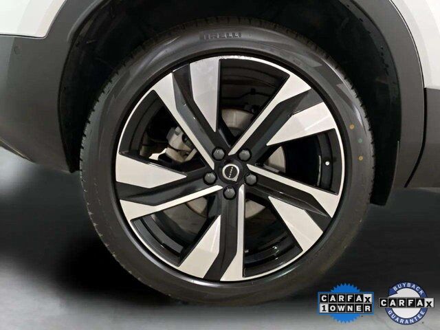 2025 Volvo XC40 B5 Plus Dark Theme Dallas TX