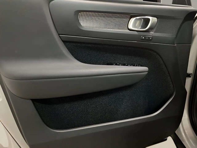 2025 Volvo XC40 B5 Plus Dark Theme Dallas TX