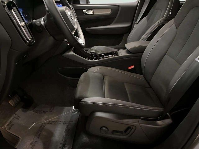 2025 Volvo XC40 B5 Plus Dark Theme Dallas TX