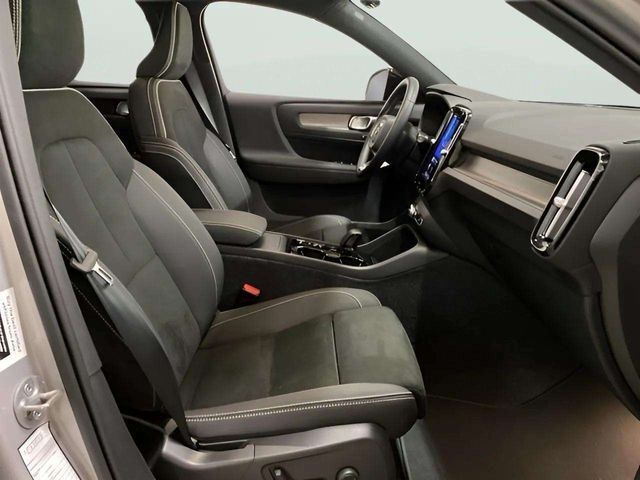 2025 Volvo XC40 B5 Plus Dark Theme Dallas TX