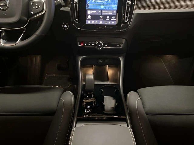 2025 Volvo XC40 B5 Plus Dark Theme Dallas TX