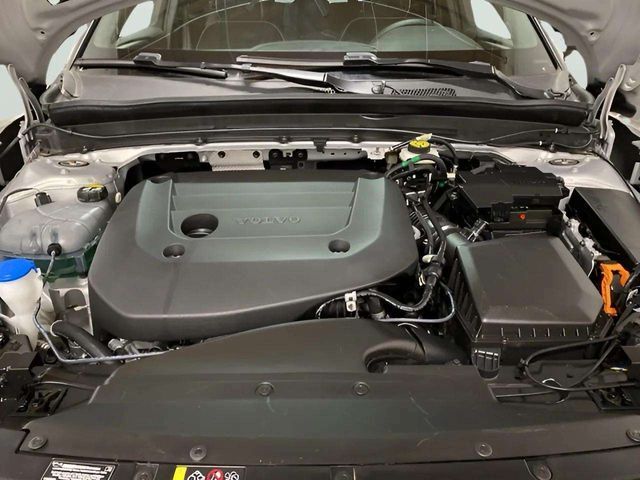 2025 Volvo XC40 B5 Plus Dark Theme Dallas TX